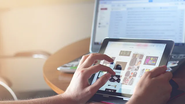 How to Create Real Estate Marketing Content On The Go
