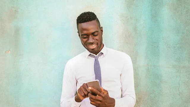 realtor using social media
